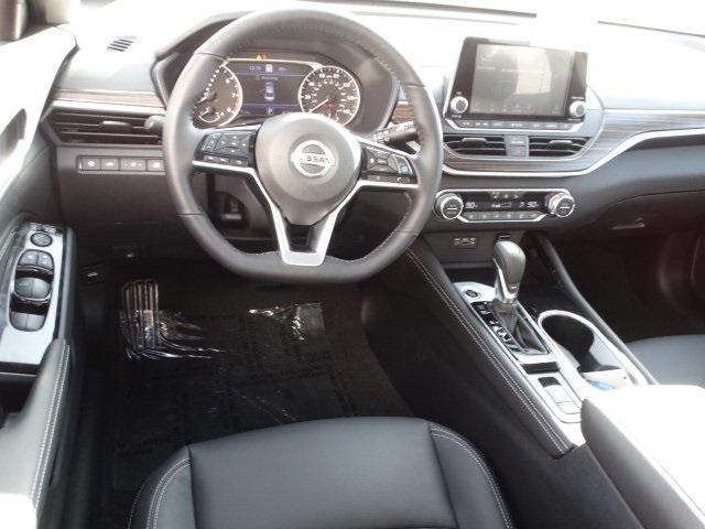 54808-3610-nissan-altima-2020-13610