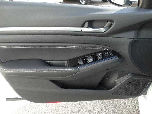54812-3610-nissan-altima-2020-13610