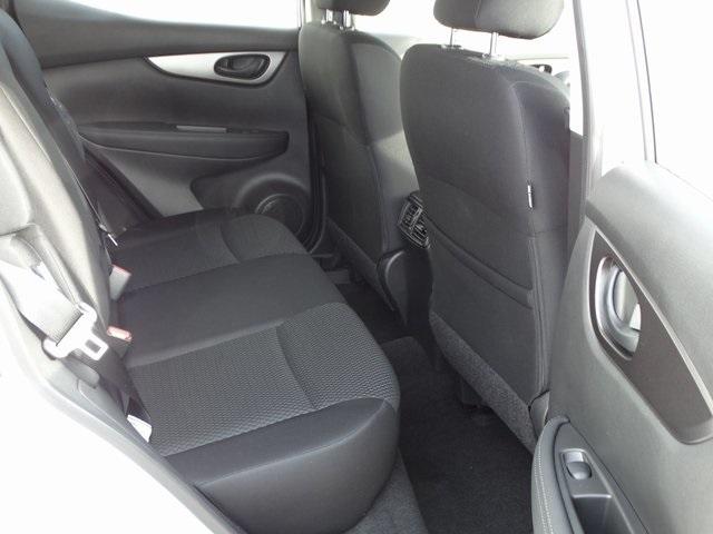 54833-3611-nissan-roguesport-2020-27010