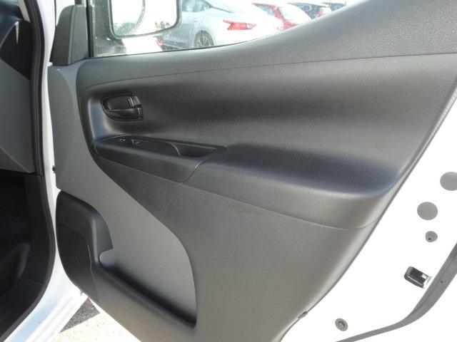 54961-3615-nissan-nv200-2020-66110