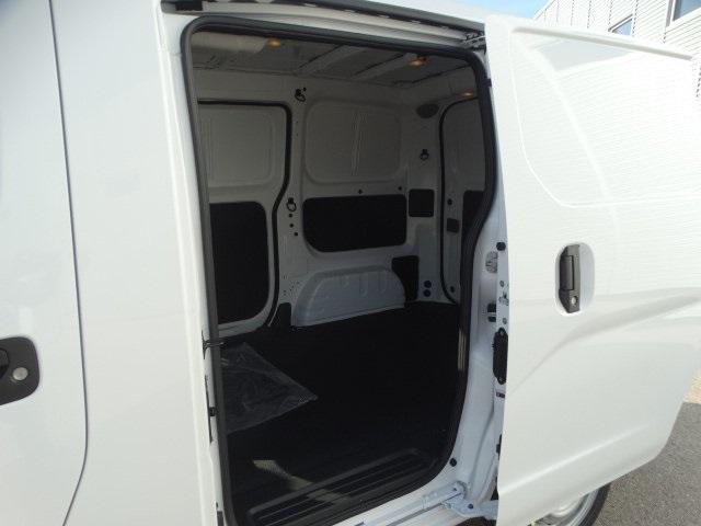 54969-3615-nissan-nv200-2020-66110