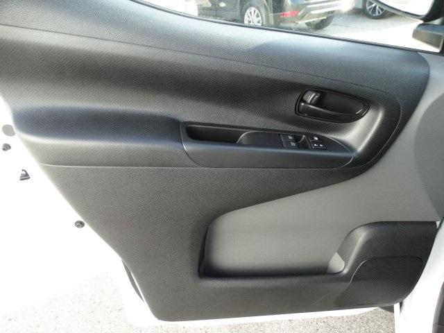 54972-3615-nissan-nv200-2020-66110