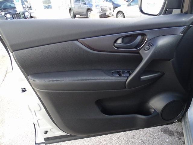 55031-3617-nissan-roguesport-2020-27010