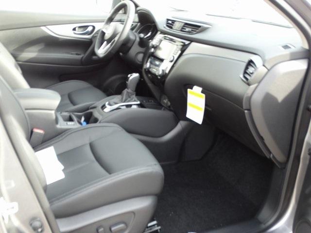 55047-3618-nissan-roguesport-2020-27410