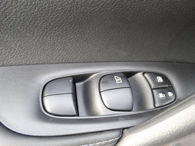 55065-3618-nissan-roguesport-2020-27410