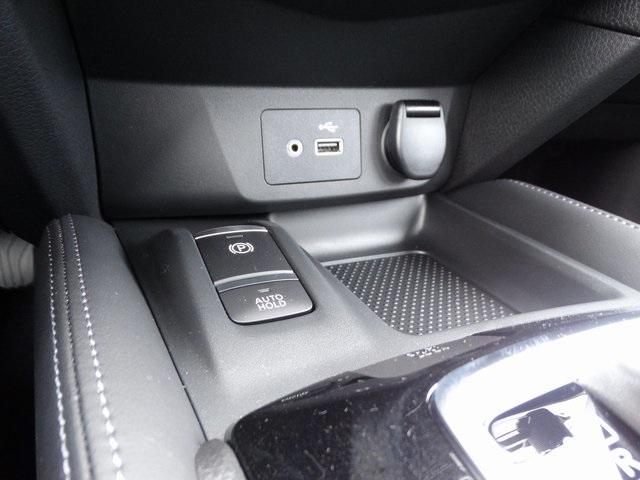 55070-3618-nissan-roguesport-2020-27410