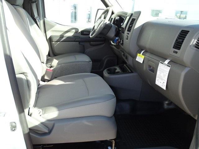 55113-3620-nissan-nv2500hd-2020-62010