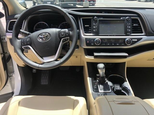 5512-toyota-highlander-2019-6953