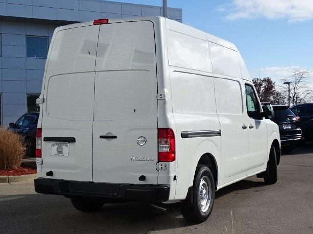 55120-3620-nissan-nv2500hd-2020-62010