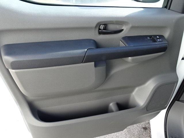 55126-3620-nissan-nv2500hd-2020-62010