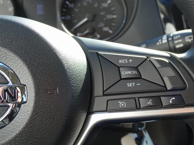 55168-3621-nissan-rogue-2020-22010