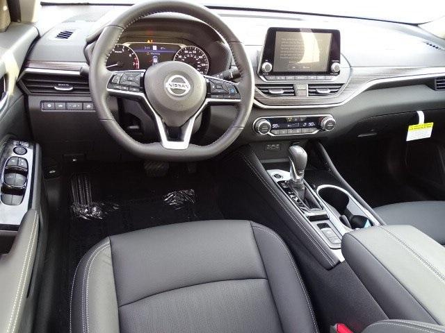 55218-3623-nissan-altima-2020-13610