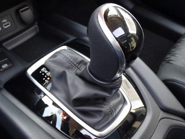 55266-3624-nissan-rogue-2020-22210