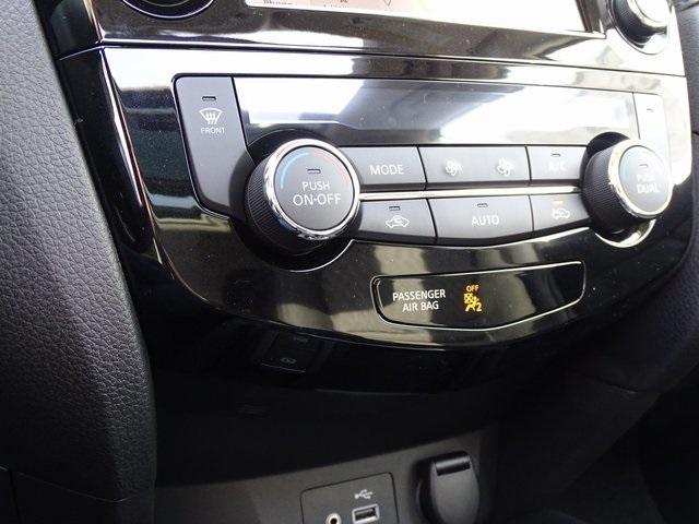 55268-3624-nissan-rogue-2020-22210