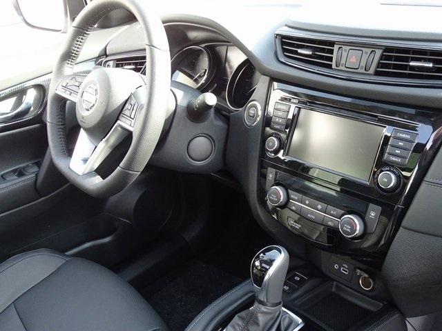 55282-3625-nissan-rogue-2020-22410