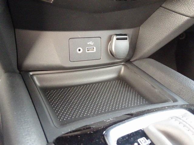 55339-3626-nissan-rogue-2020-22010