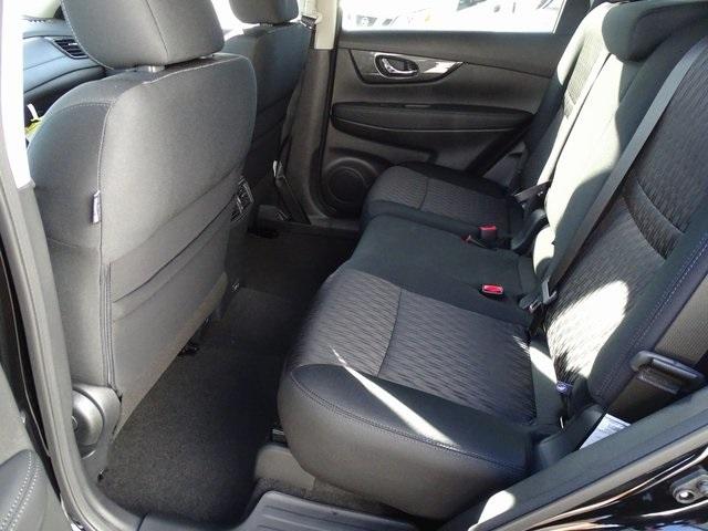 55361-3627-nissan-rogue-2020-22010