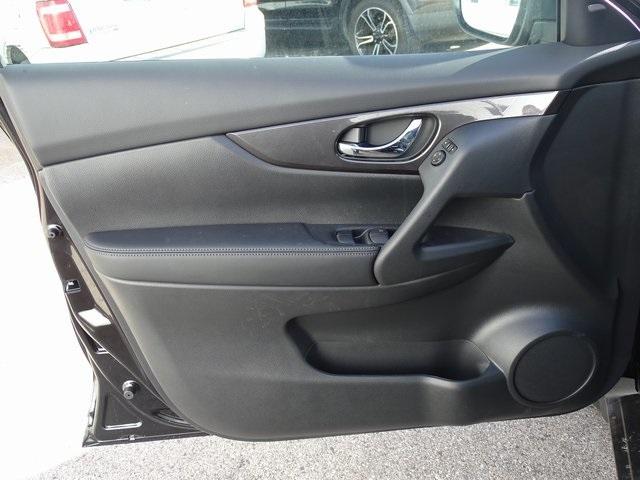 55363-3627-nissan-rogue-2020-22010