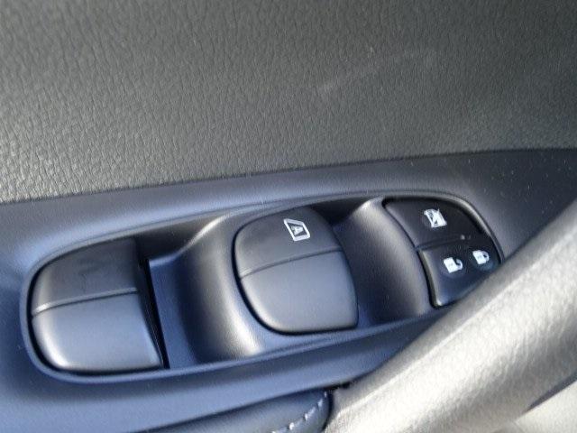 55396-3628-nissan-rogue-2020-22010