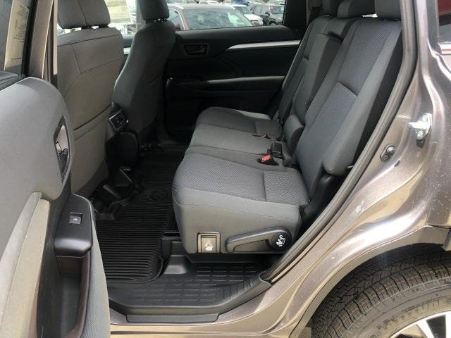 5542-toyota-highlander-2019-6942