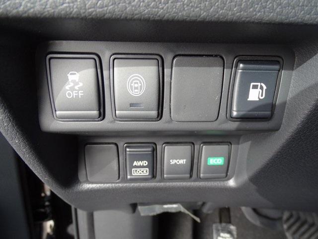 55426-3629-nissan-rogue-2020-22010