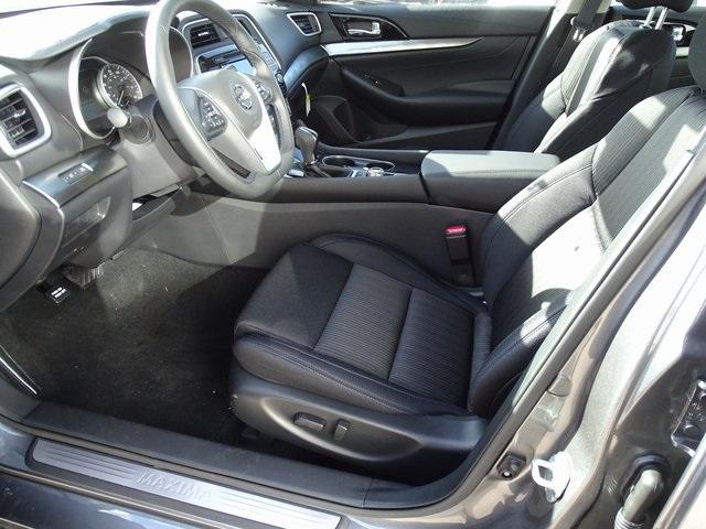 55484-3631-nissan-maxima-2020-16010