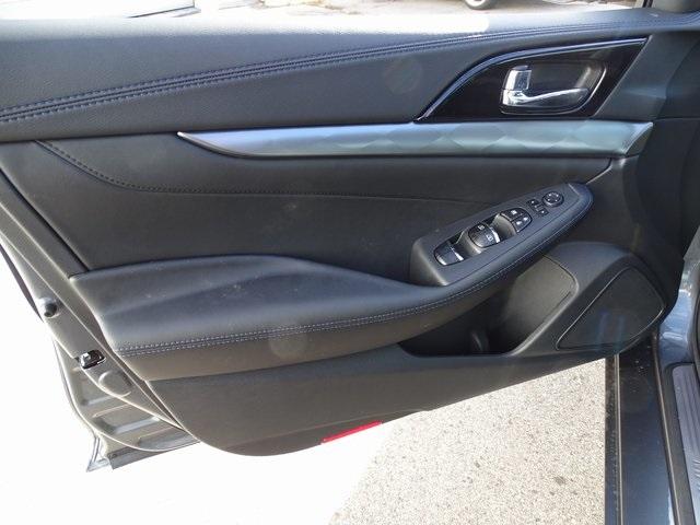 55487-3631-nissan-maxima-2020-16010