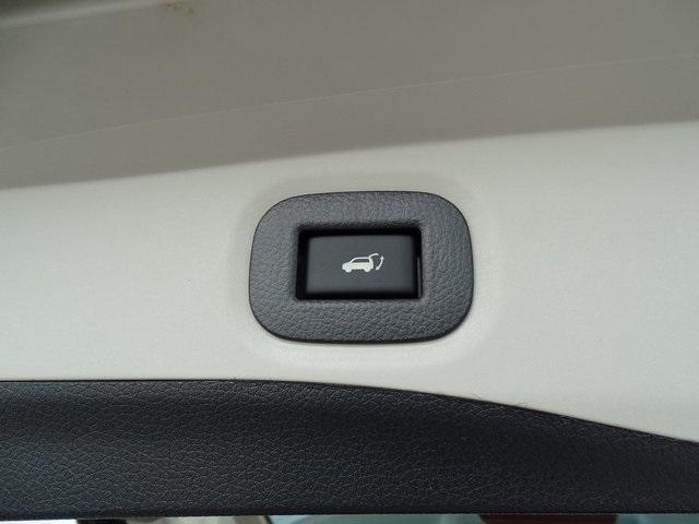 55553-3633-nissan-rogue-2020-22410