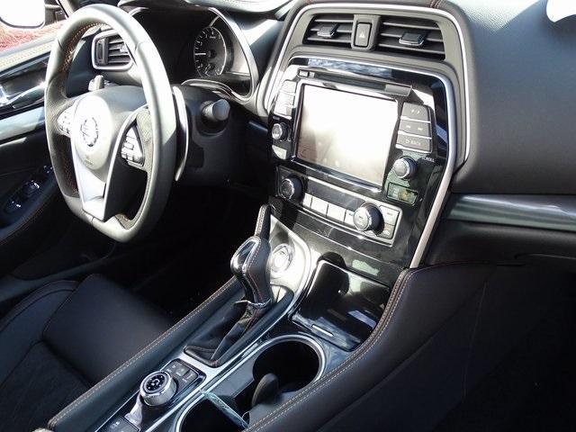 55651-3636-nissan-maxima-2020-16310