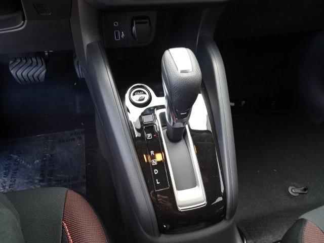 55693-3637-nissan-versa-2020-10310