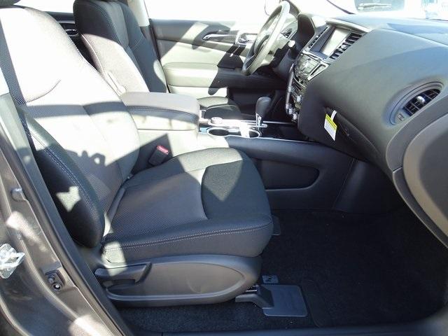 55740-3639-nissan-pathfinder-2020-25010