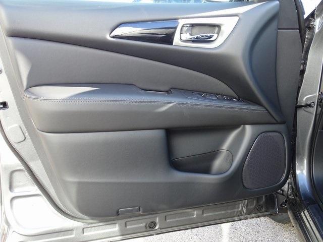 55755-3639-nissan-pathfinder-2020-25010