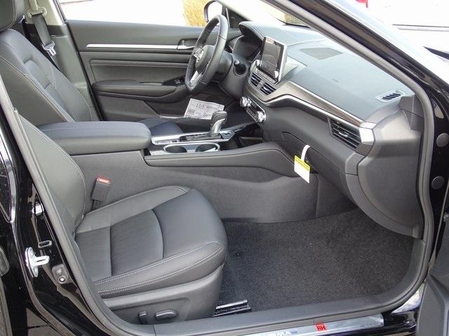 55774-3640-nissan-altima-2020-14310