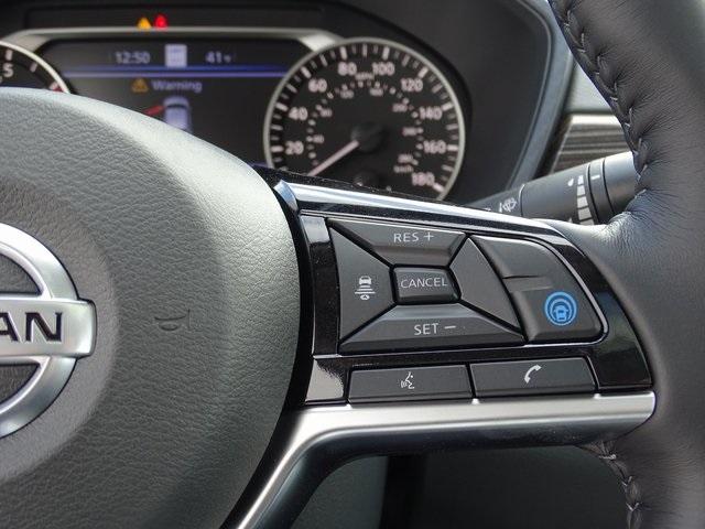 55802-3640-nissan-altima-2020-14310