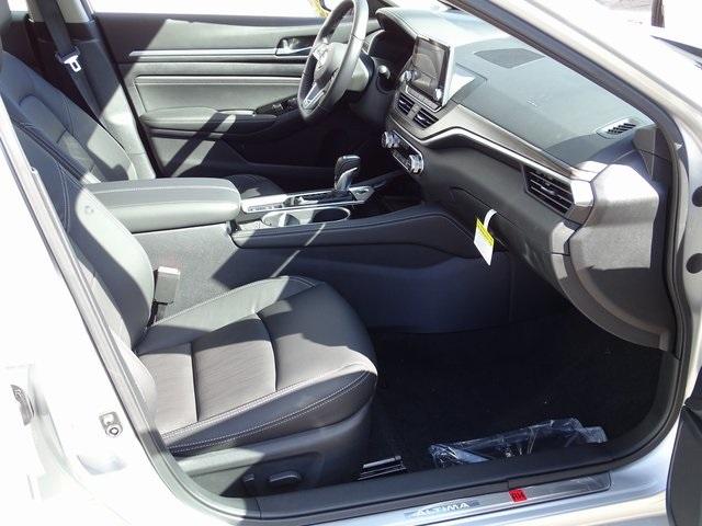 55809-3641-nissan-altima-2020-14310
