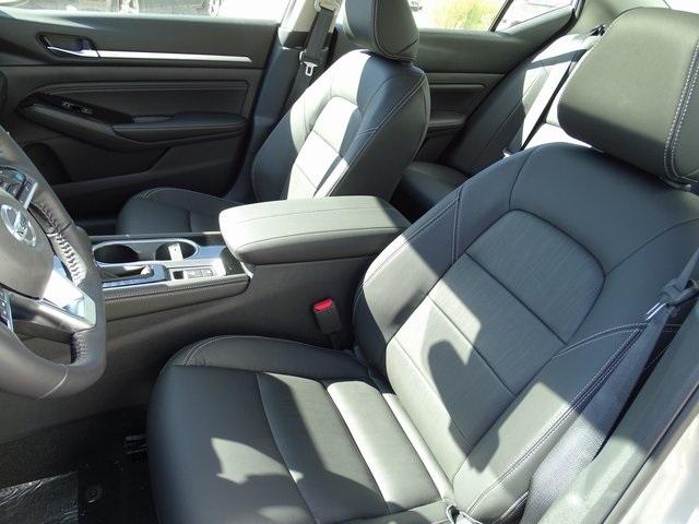 55825-3641-nissan-altima-2020-14310