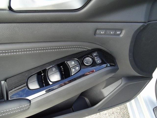 55827-3641-nissan-altima-2020-14310