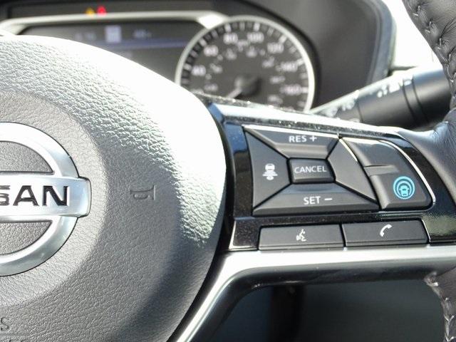 55836-3641-nissan-altima-2020-14310