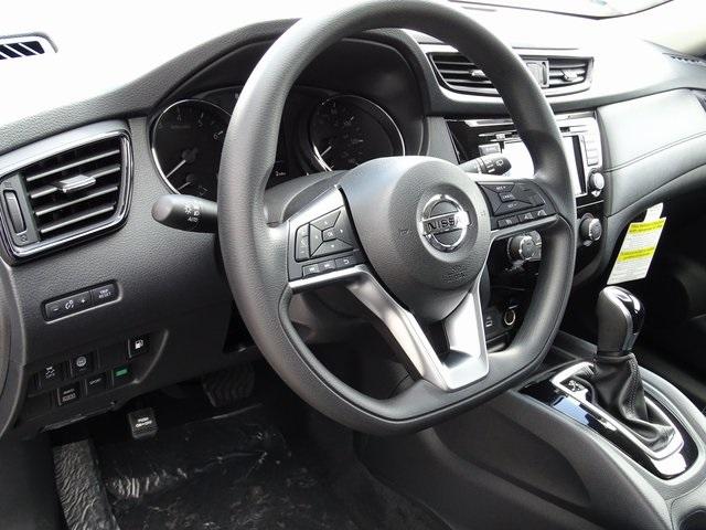 55857-3642-nissan-rogue-2020-22010