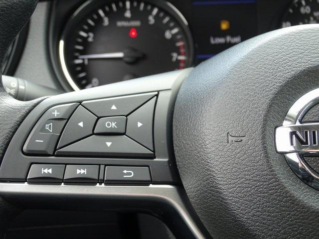 55866-3642-nissan-rogue-2020-22010