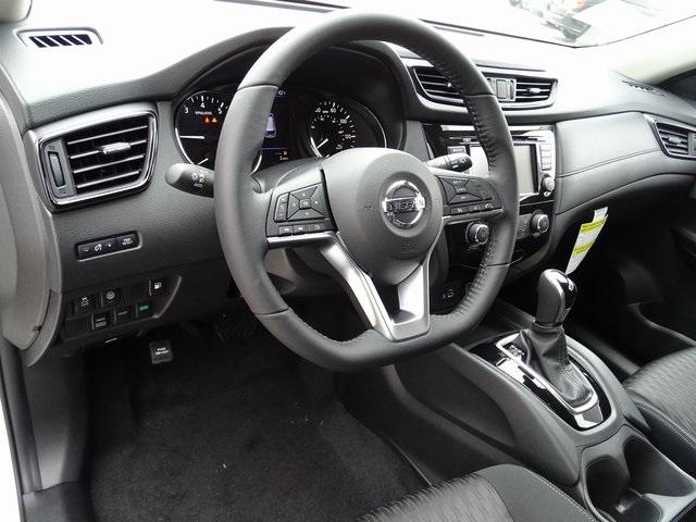 55889-3643-nissan-rogue-2020-22010