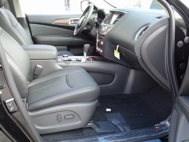 55907-3644-nissan-pathfinder-2020-25610