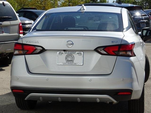 55956-3645-nissan-versa-2020-10210