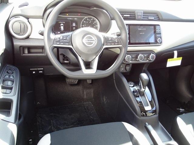 55960-3645-nissan-versa-2020-10210