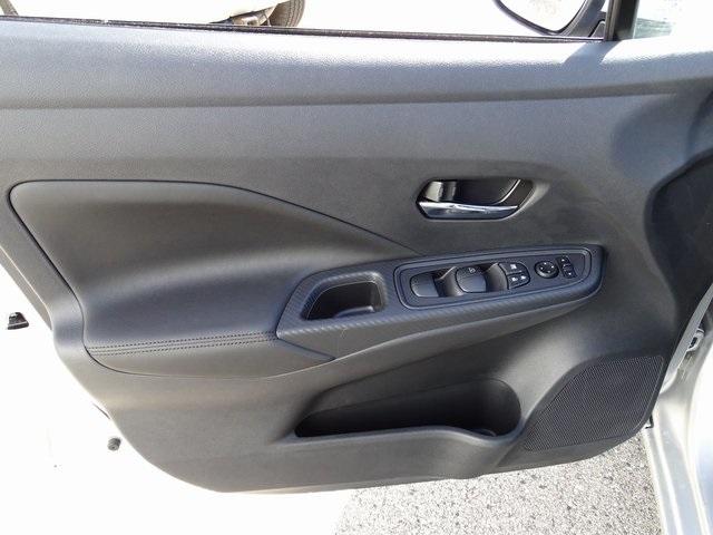 55964-3645-nissan-versa-2020-10210