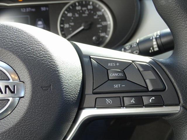 55972-3645-nissan-versa-2020-10210