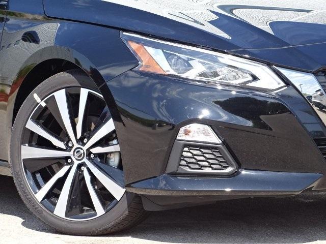 55977-3647-nissan-altima-2020-13310