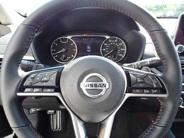 56005-3647-nissan-altima-2020-13310