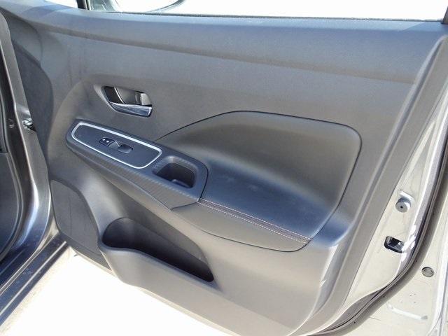 56013-3648-nissan-versa-2020-10310