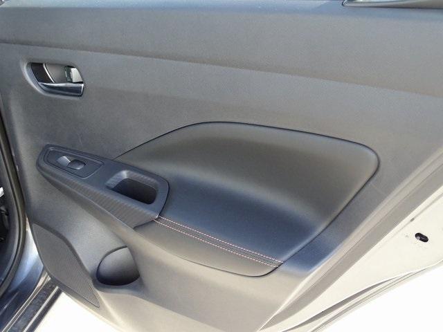56015-3648-nissan-versa-2020-10310